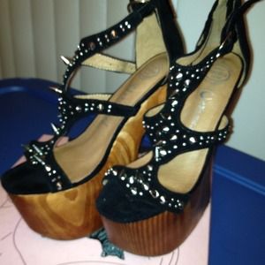 💯 Authentic Jeffery Campbell