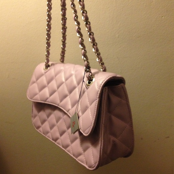 ❌SOLD IN BUNDLE❌Quilted Lavender bag - Picture 4 of 4