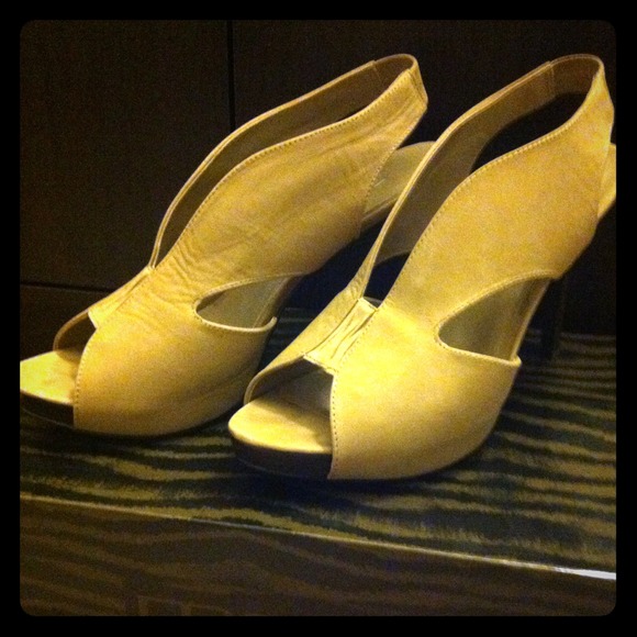 Moda Heels Sz. 8