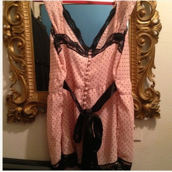NWOT Pink Black Poka Dot Lace Tie Button Back - Picture 2 of 4