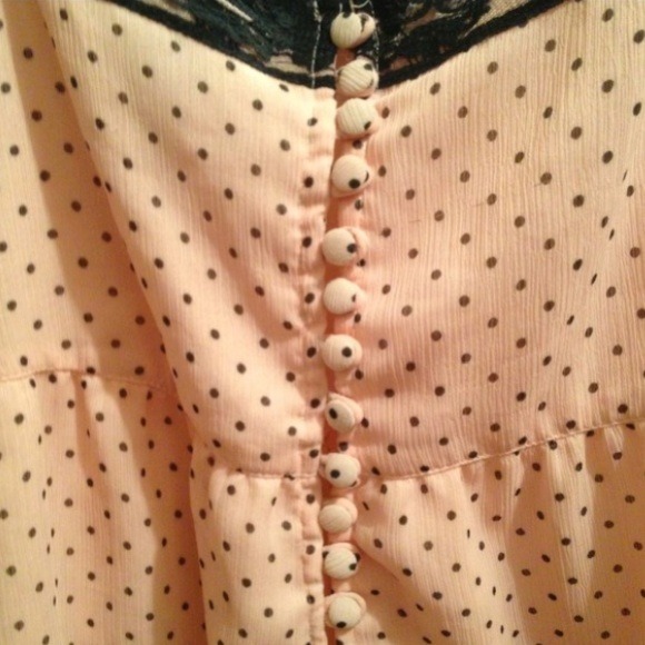 NWOT Pink Black Poka Dot Lace Tie Button Back - Picture 3 of 4