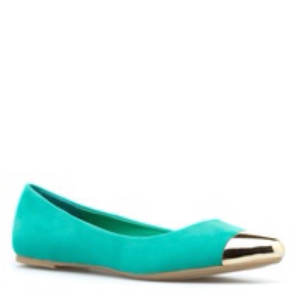 Shoedazzle Shoes - 🚫SOLD🚫Green Sophia Metal Cap Toe Flats Shoedazzle Shoes - 🚫SOLD🚫Green Sophia Metal Cap Toe Flats