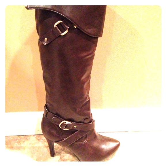 Guess Boots - 💟Guess Boots Brown 7.5M