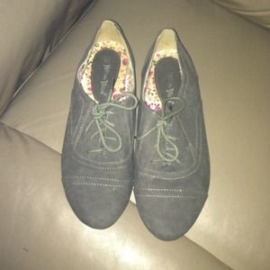 Pre loved flats 😊