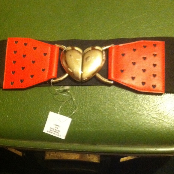 Elastic heart belt never used from Torrid