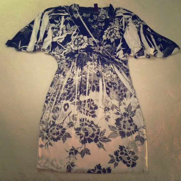 Black Whit and Gray Floral Print Blouse - Picture 1 of 1