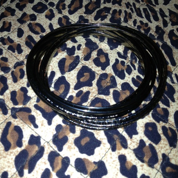 Dark metal bangles - Picture 1 of 1