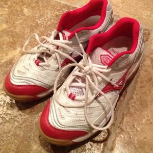 Volleyball shoes only used for one season