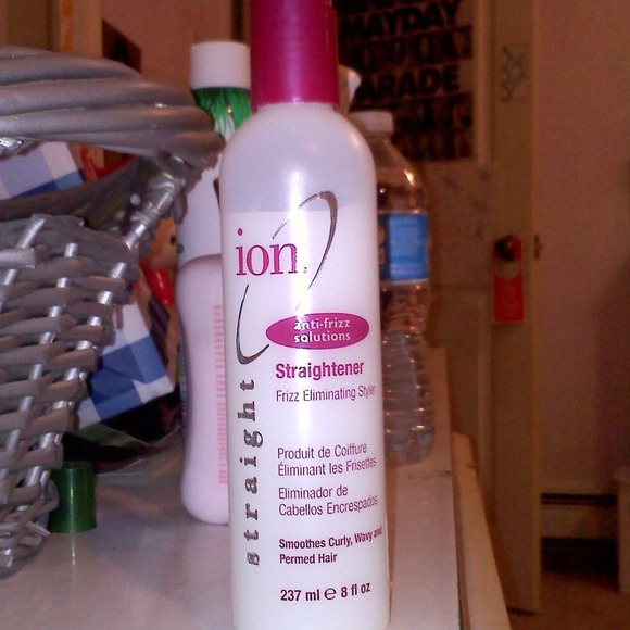 Ion straighter
