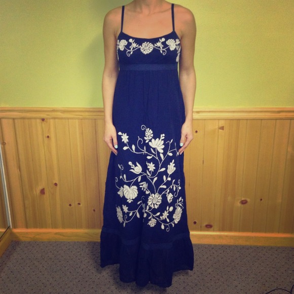 LOFT Dresses & Skirts - Navy maxi dress