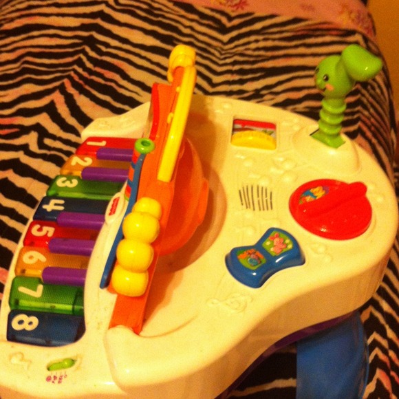 Baby learning piano table - Picture 4 of 4
