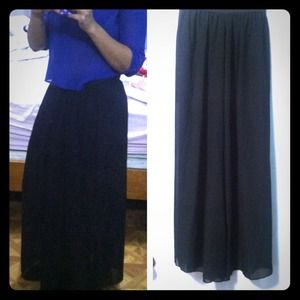 Black Sheer maxi skirt. Size small