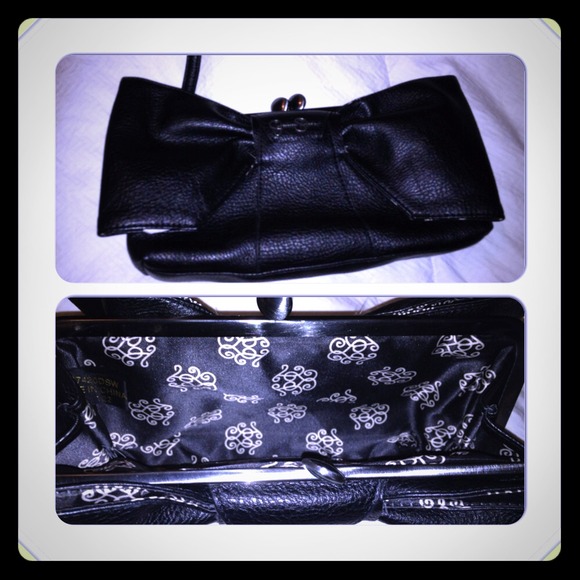Adorable Jessica Simpson Clutch