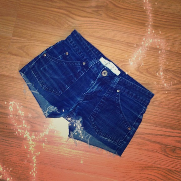 ❌SOLD❌ Hudson cut off denim shorts
