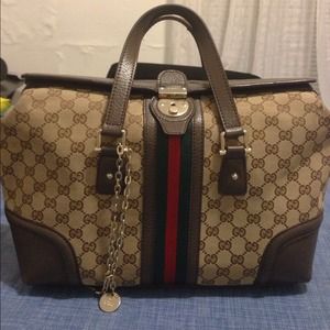 SOLD Gucci handbag - large size
