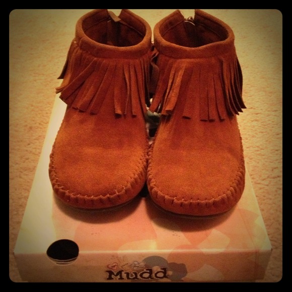 MUDD moccasin ankle boots