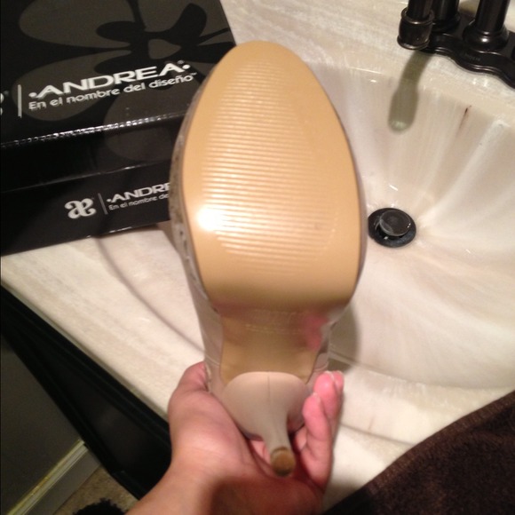 Andrea heels - Picture 4 of 4