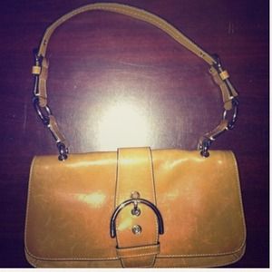 🚫HOLD🚫 Small Classy Coach Purse