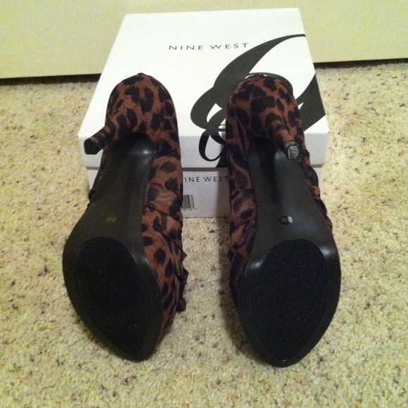 Leopard print high street x5 heels from Nine West - Picture 2 of 4