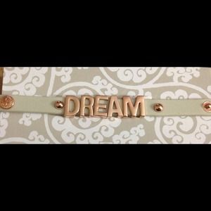 ✨Price REDUCED✨BCBG bracelet