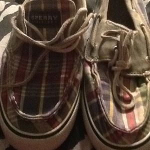 Pre-loved Sperrys