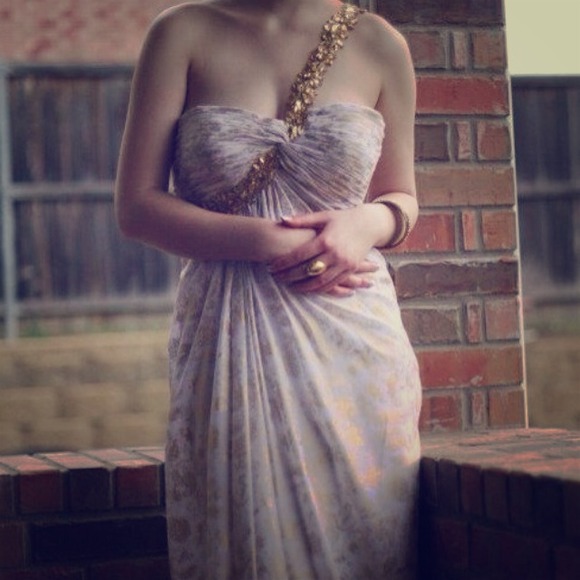 Cream and Gold Prom Dress, Looks New! - Picture 1 of 1