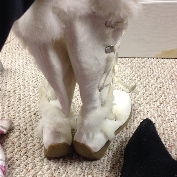 Boots. Sold - Picture 2 of 2