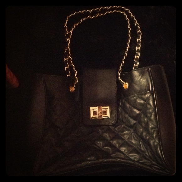 ALDO Black with gold quilted shoulder bag
