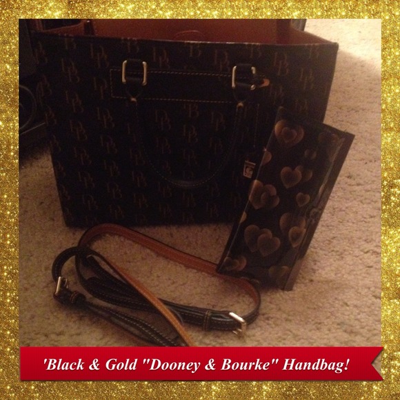 SOLD 💛Black & Tan 'Dooney & Bourke' Handbag💛
