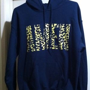 AMEN sweater and light beige flats bundle!! 😊