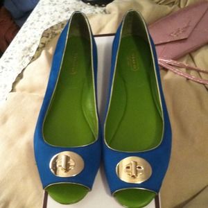 Coach flats