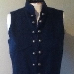 Size M. Military style vest.