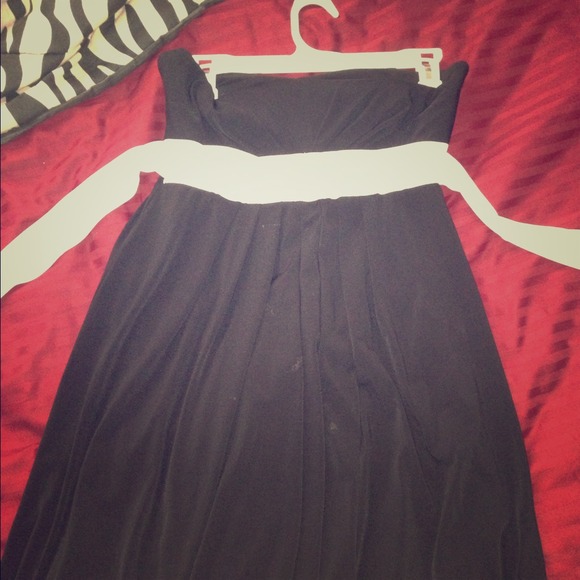 Dress - Picture 1 of 2