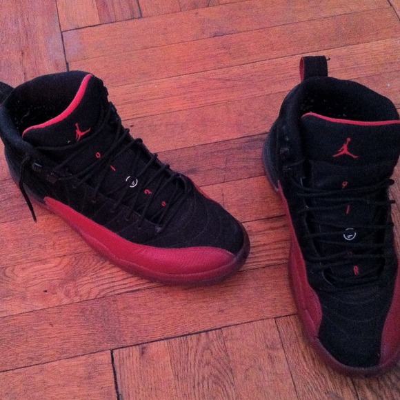 Jordan Retro 12s Flu Game - Picture 2 of 2