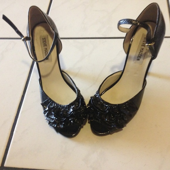 Size 7 Steve Madden Heels