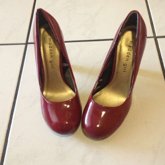 Madden Girl pumps. Size 7.