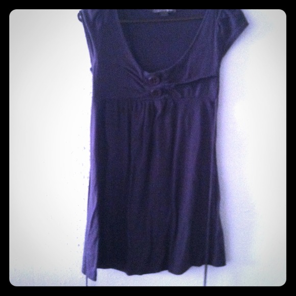 Cute dress with buttons. - Picture 1 of 1