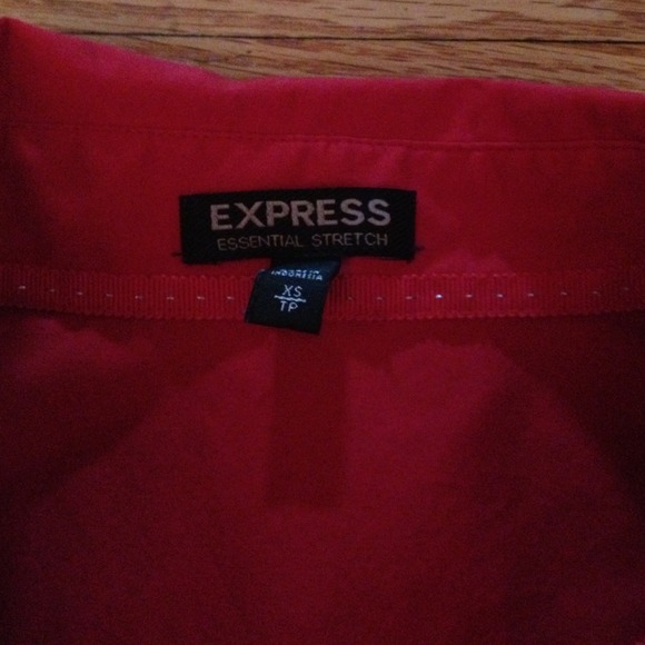 Express essential button up - Picture 2 of 3