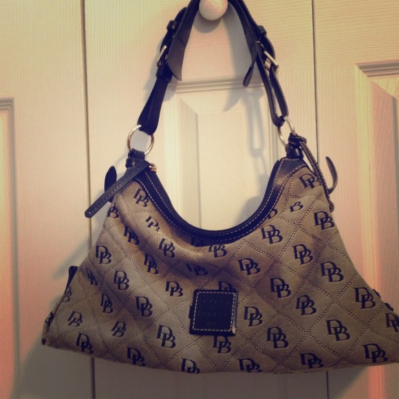 Dooney & Bourke Handbags - Dooney&Bourke Bag REDUCED!!!!!!!!!!!!!!