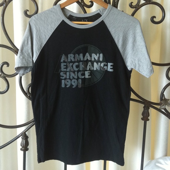 SOLDNWOT Armani Exchange t-shirt