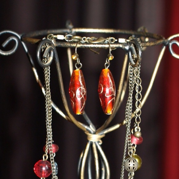 SALE🌟HOST PICK🌟Necklace & earring set - Picture 2 of 3