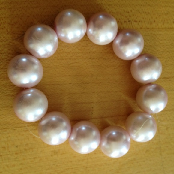 Pink beaded bracelet - Picture 3 of 4