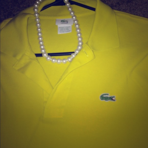 🔴🔴Price Reduced🔴🔴Yellow Lacoste shirt❤🐢🐢❤🐢