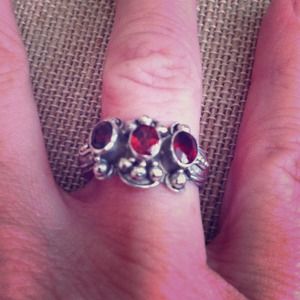 Sterling silver and garnet stone ring