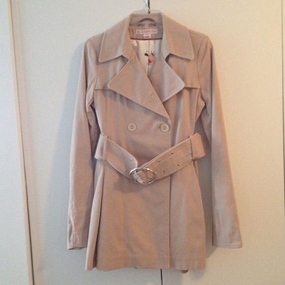 ~ SOLD ~Via Spiga coat size s