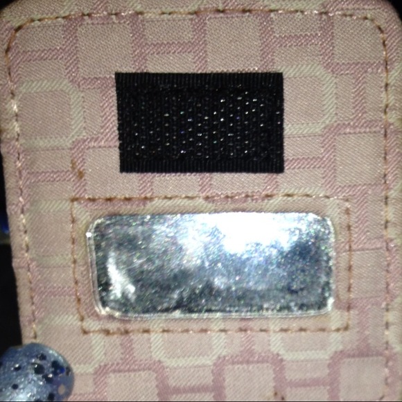 Nine West Wristlet/Cell Phone Case - Picture 3 of 4