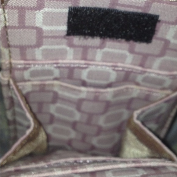 Nine West Wristlet/Cell Phone Case - Picture 4 of 4