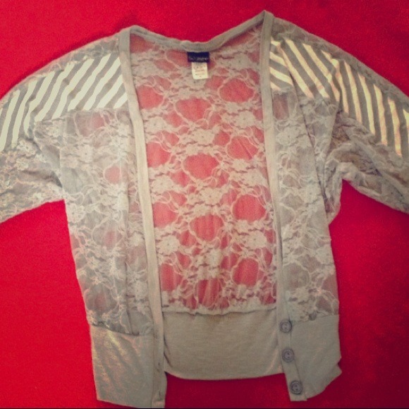 🔴SOLD! DayTrip-Cardigan-Lace - Stripes🔴