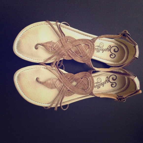 Seychelles summer sandal size 6