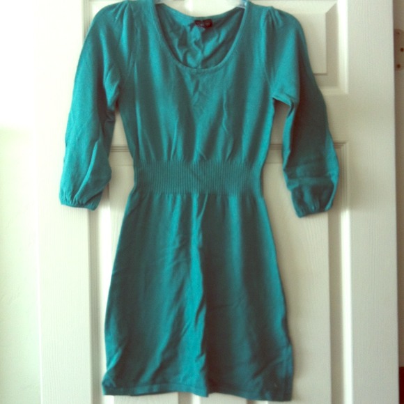 H&M green sweater dress